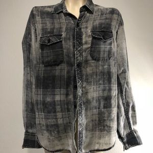 Men’s plaid Button Down